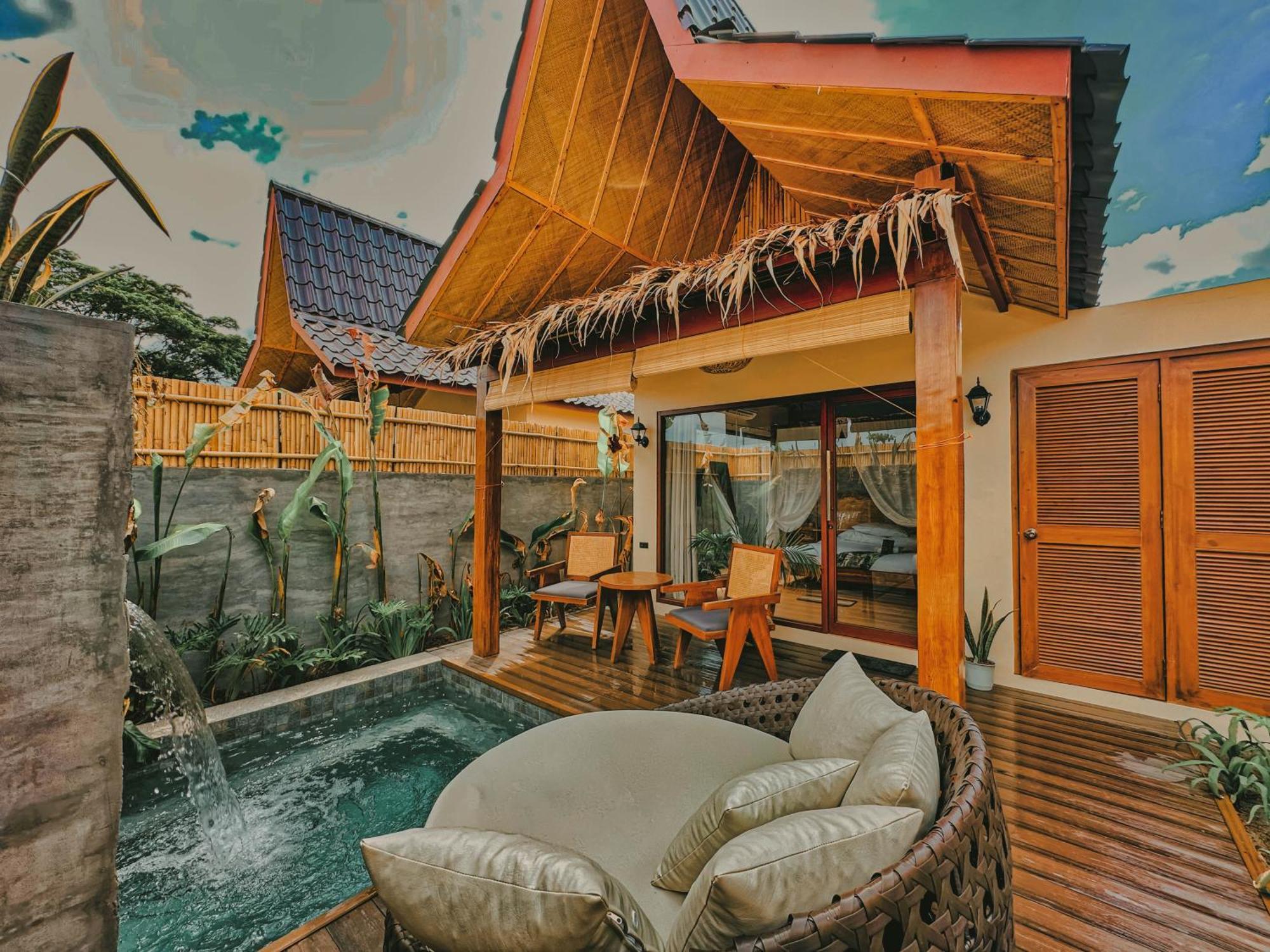 Reca Resort Official Porac Szoba fotó