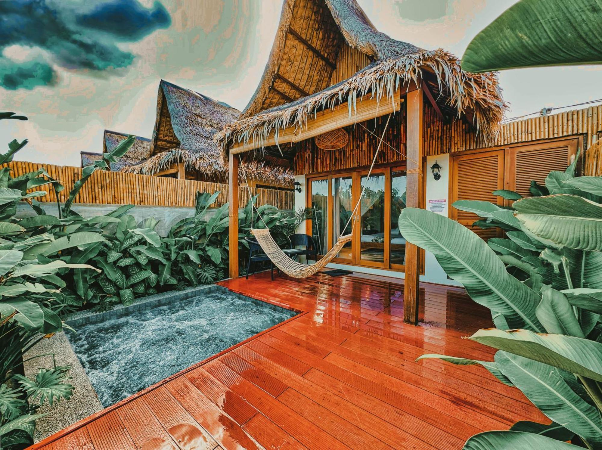 Reca Resort Official Porac Szoba fotó
